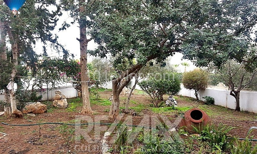 Detached Villa-Edremit ** 