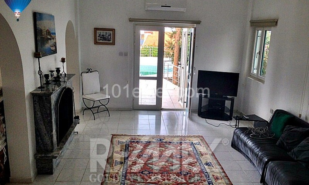 Detached Villa-Edremit ** 