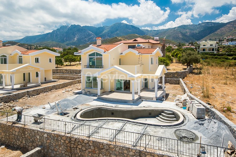 Luxusvilla Mit 3 Schlafzimmern ** 