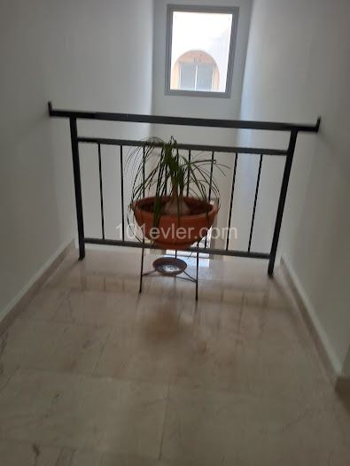 Spacious sea view flat in Lapta area ** 