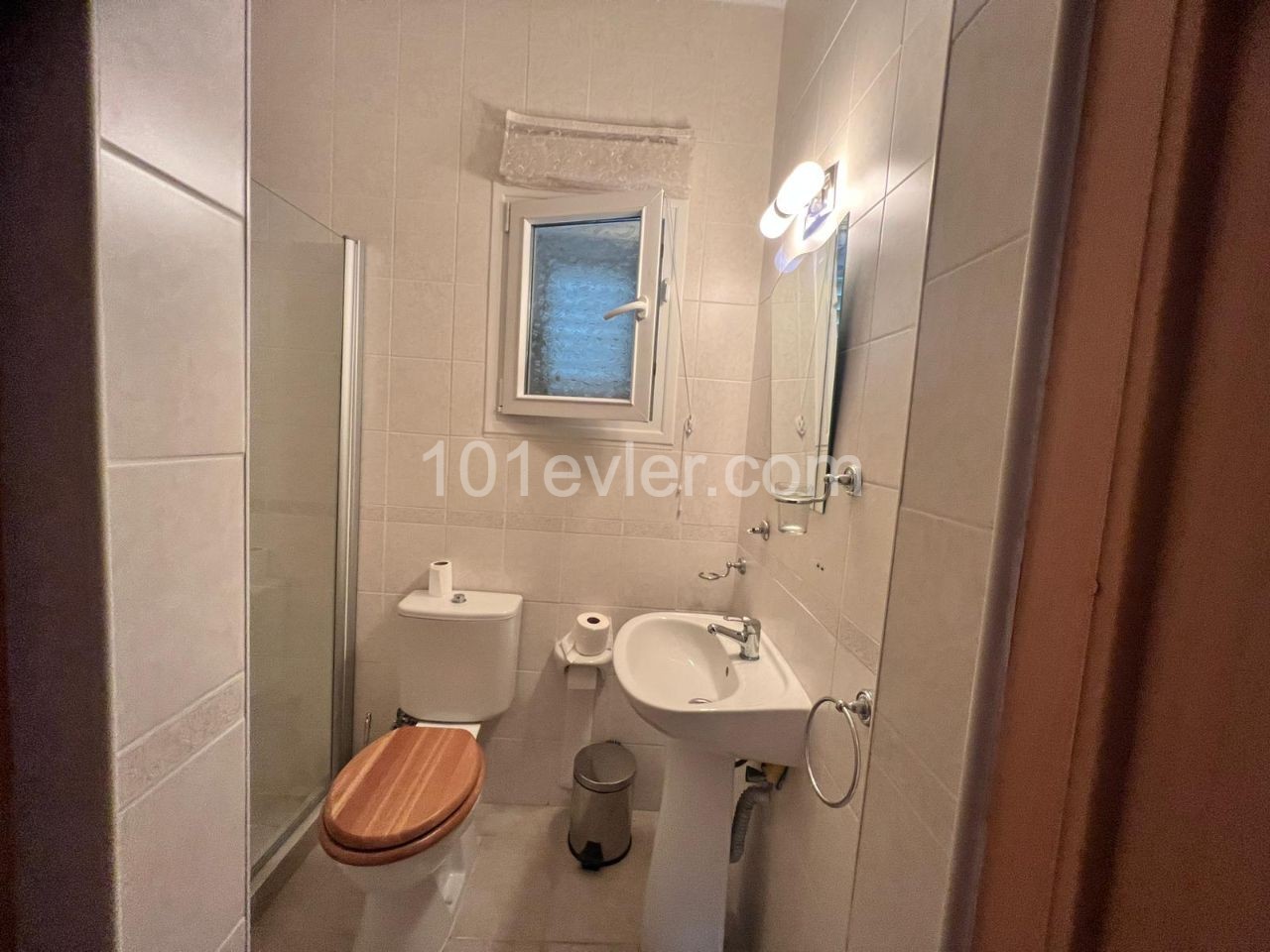 3+1 Villa Zu Vermieten mit Pool in Kyrenia ** 