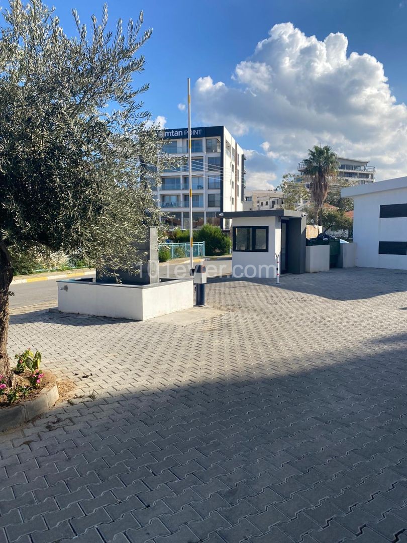 2-Zimmer-Wohnung zum Verkauf im Zentrum von Kyrenia ** 