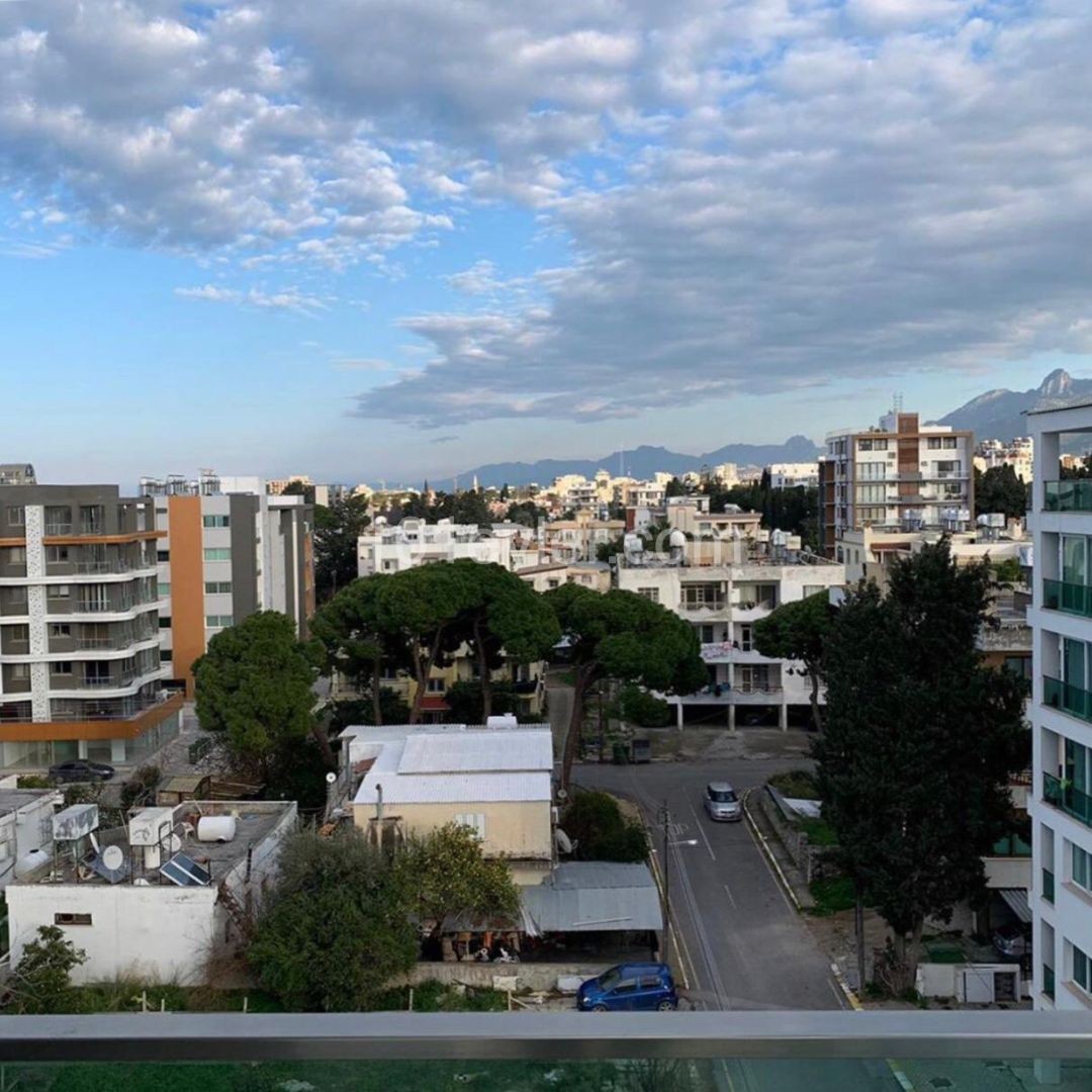 2+1 for sale in the center of Kyrenia ** 