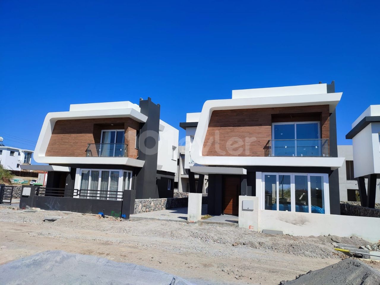 Girne Karşıyaka bölgesinde satılık villa