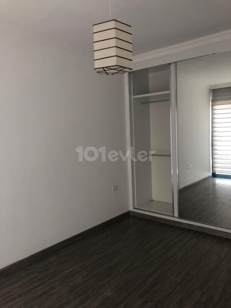 2+1 Wohnung Zum Verkauf In Kyrenia Zentrum ** 