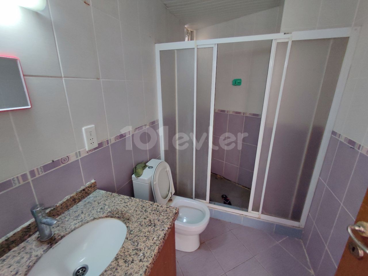 1+1 Apartment for Sale in Lapta in an Excellent Location ** 