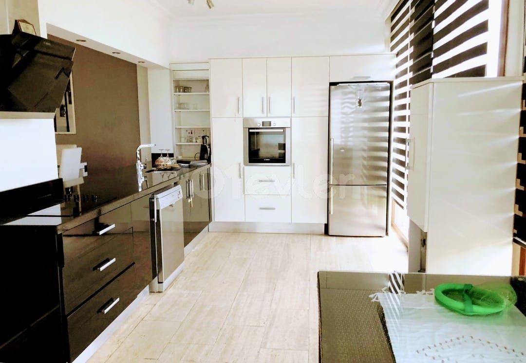 4+1 Villa for Sale in Walking Distance to the Sea in Çatalköy ** 