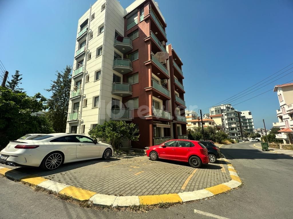 3 + 1 penthouse im Zentrum von Kyrenia zu verkaufen ** 