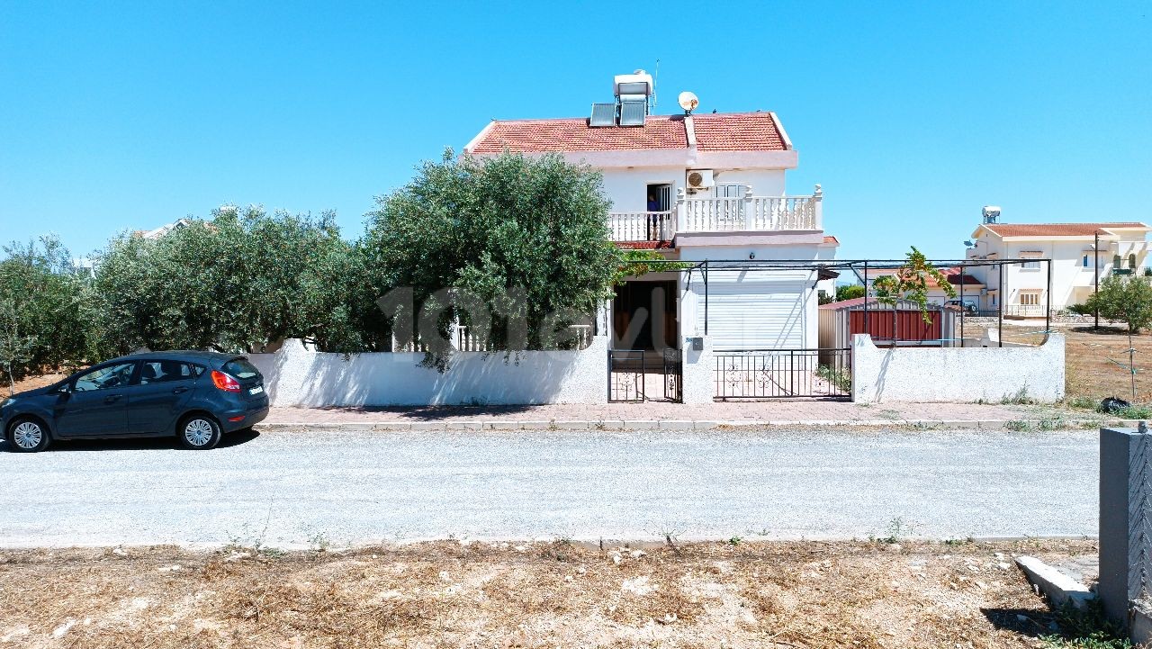 0 Villa zum Verkauf am Meer in ausgezeichneter Lage in der neuen Bosporus nde ** 