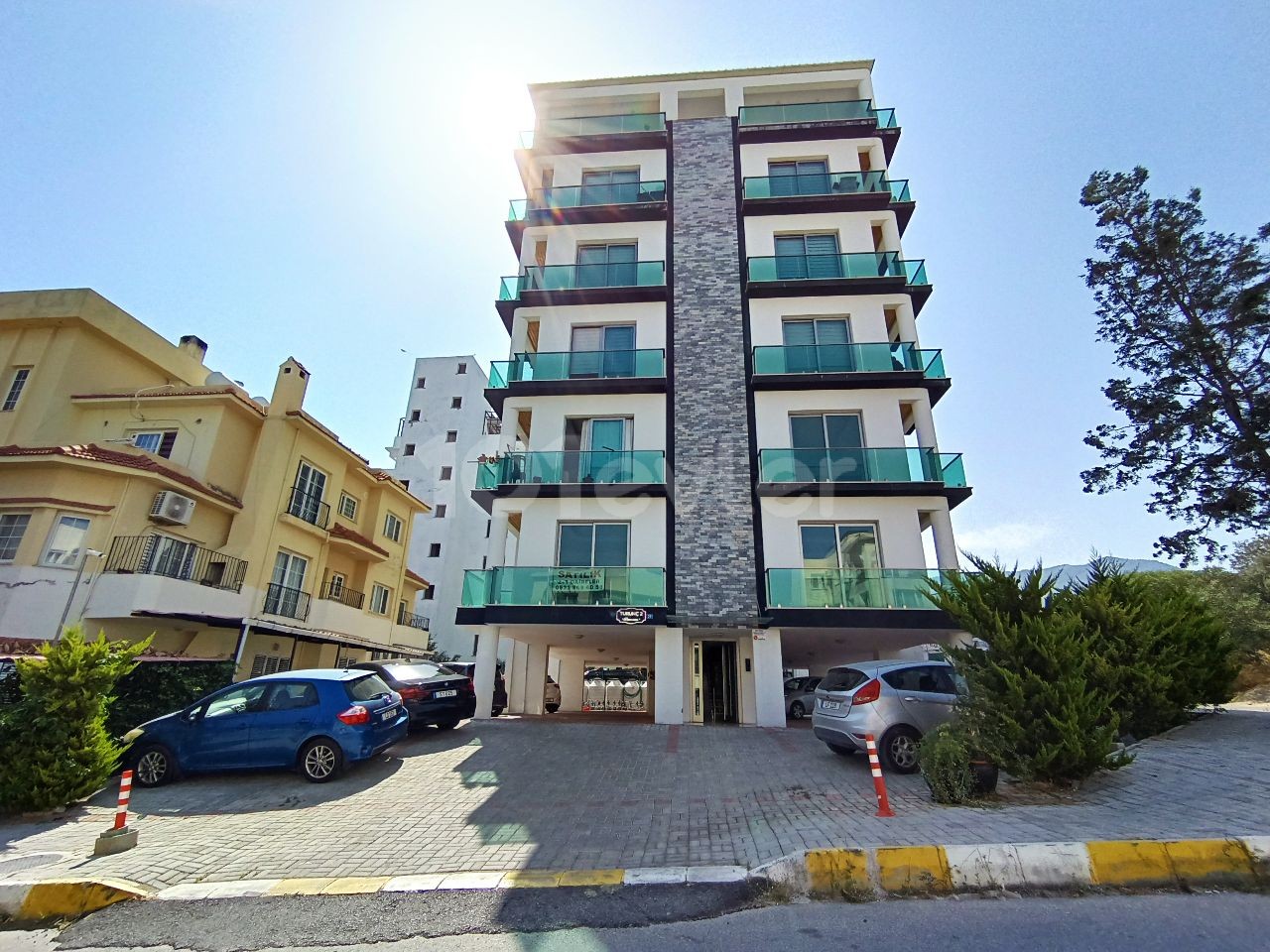 Girne Merkez Mükemmel Konumda Satılık 2+1 Daire