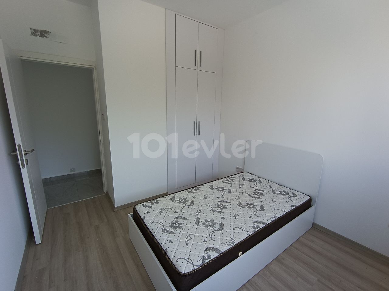 A Beautiful 2+1 Apartment in Kyrenia Center