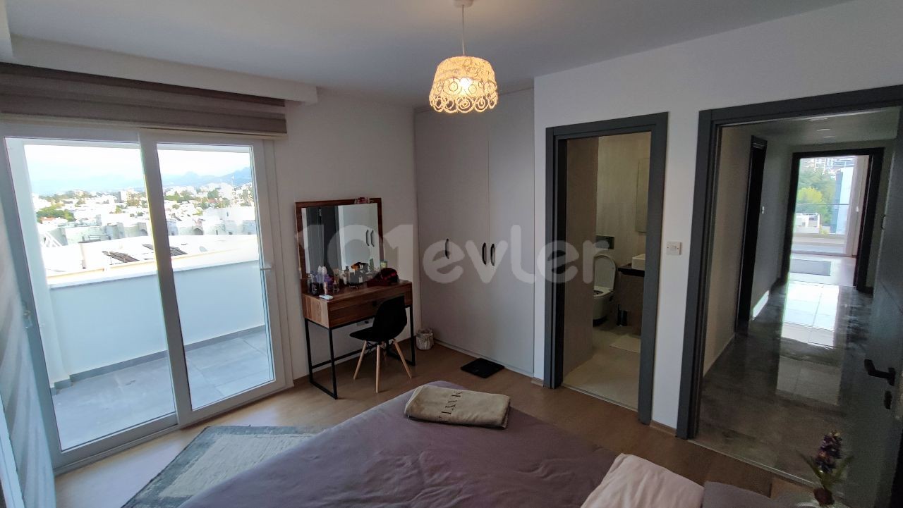 Girne Merkezde Muhteşem Penthouse