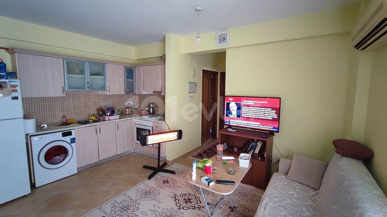 A cozy 2+1 in city center Kyrenia