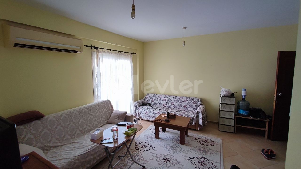 A cozy 2+1 in city center Kyrenia