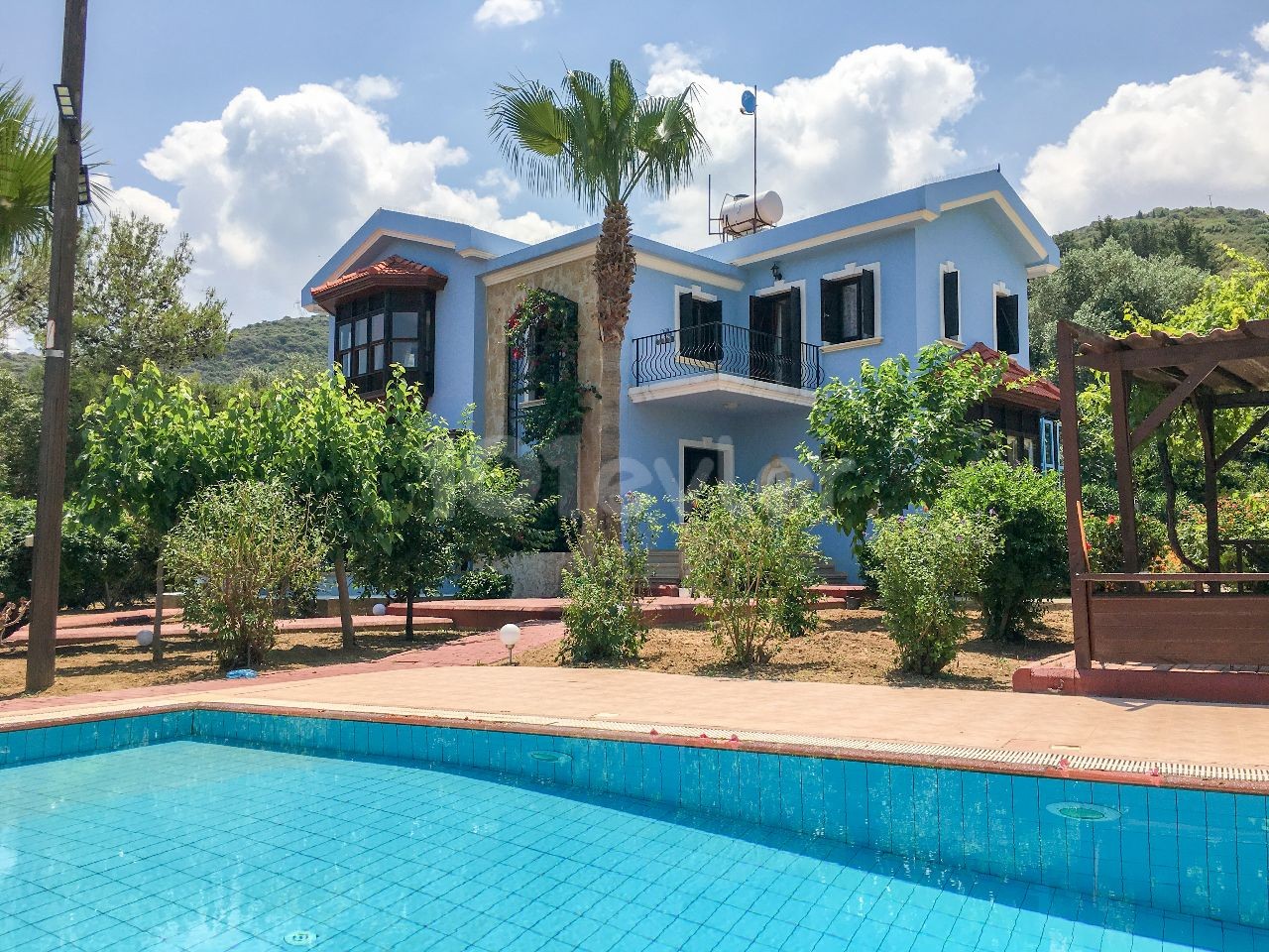 3+1 villa for sale in Alsancak