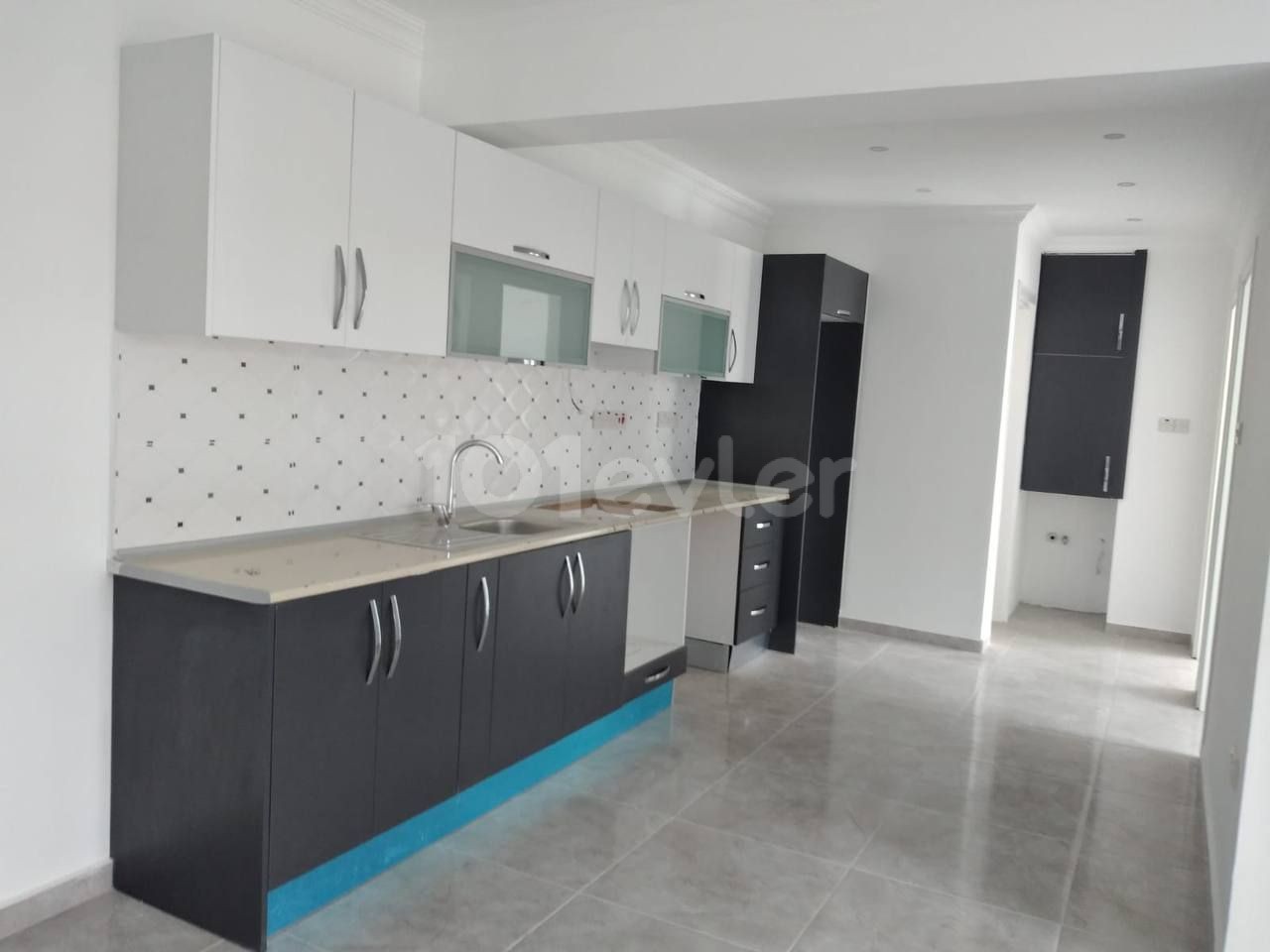 2+1 Flat for Sale in Alsancak, Ready to Move in New