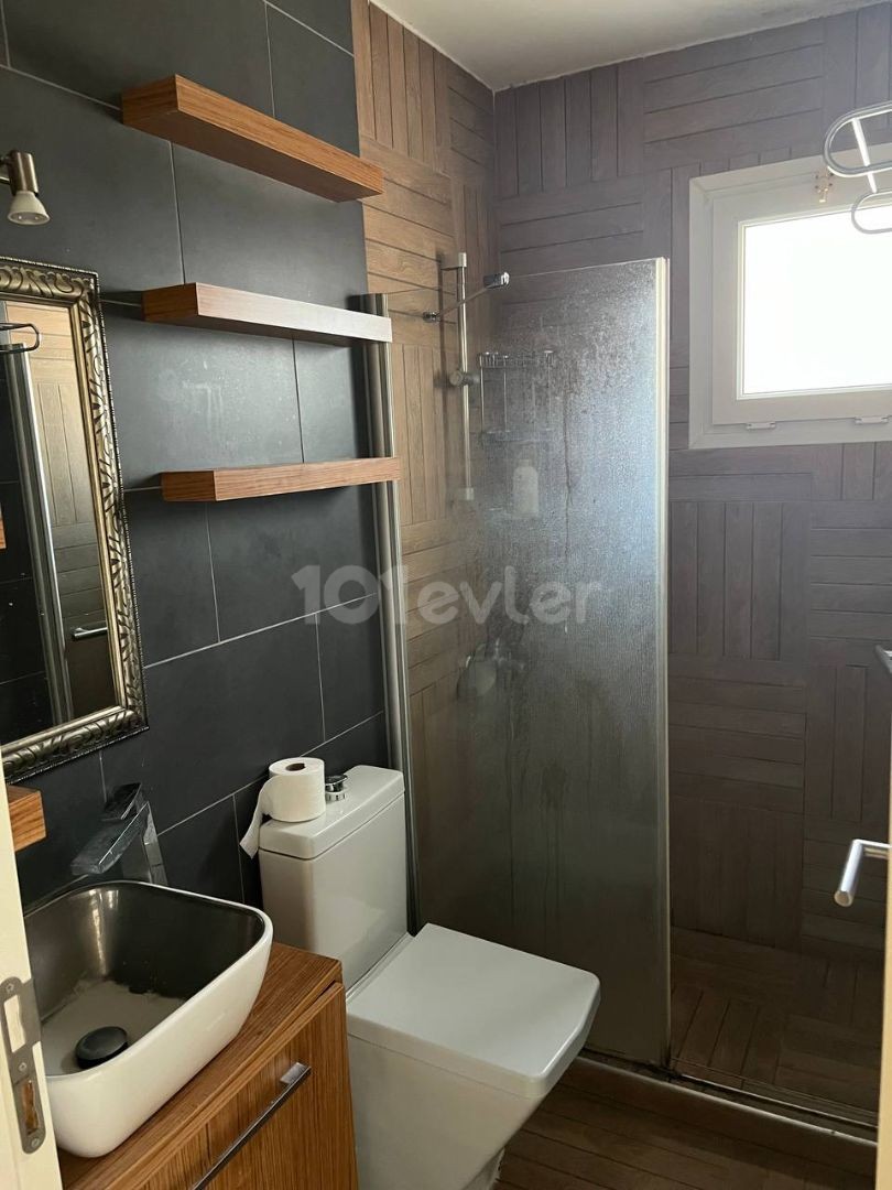 Girne Merkezde Kiralık 2+1 Daire