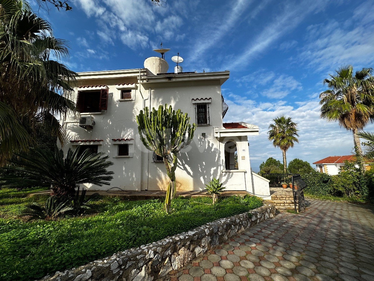 Çatalköy'de Deniz Manzaralı Kiralık 3+1 Villa