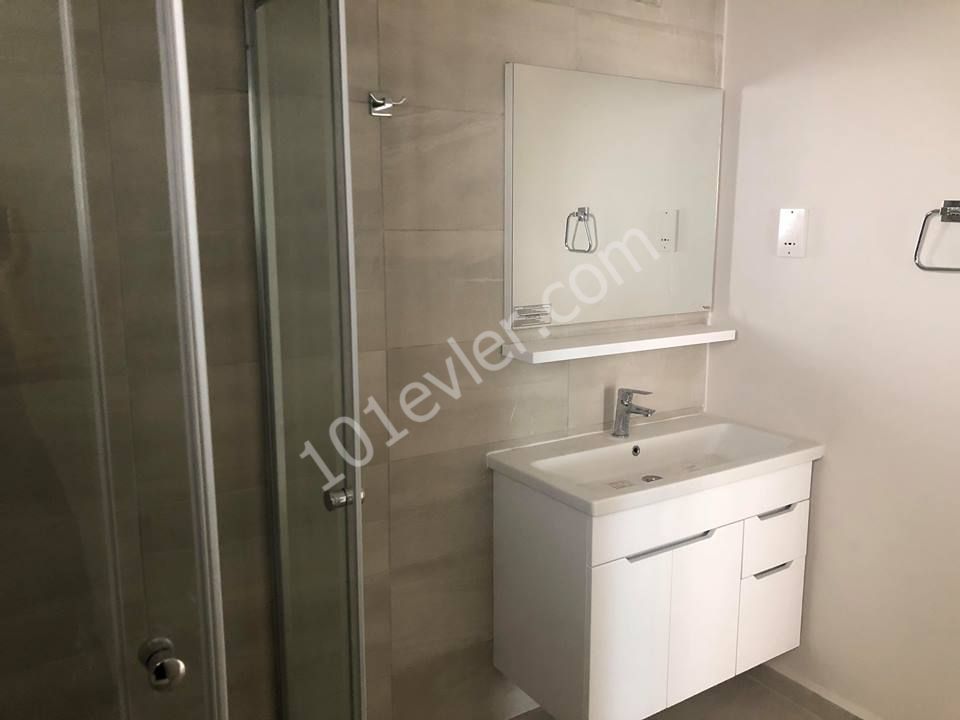 KIBRIS GİRNE ALSANCAK KIBRIS TOWN HOUSES DA 4KİRALIK 2+1  BAHÇE KATI