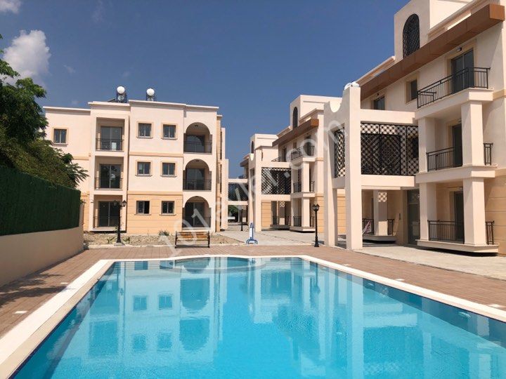 KIBRIS LAPTA'DA 3+1 HAVUZLU SİTE'DE   69000 STG   MANZARALI DAİRE