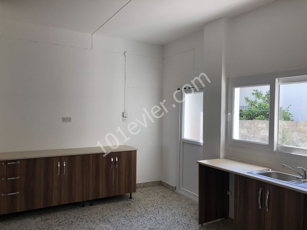 Villa To Rent in Aşağı Girne, Kyrenia