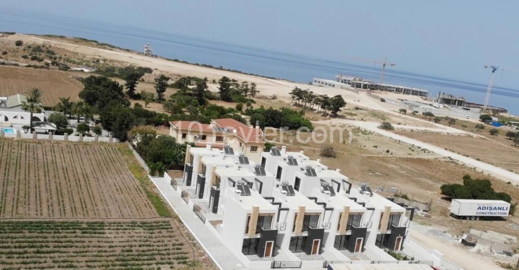 Girne Ozanköy'de Plaja Yürüyüş Mesafesinde Satılık Dublex Son 1 Adet Villa