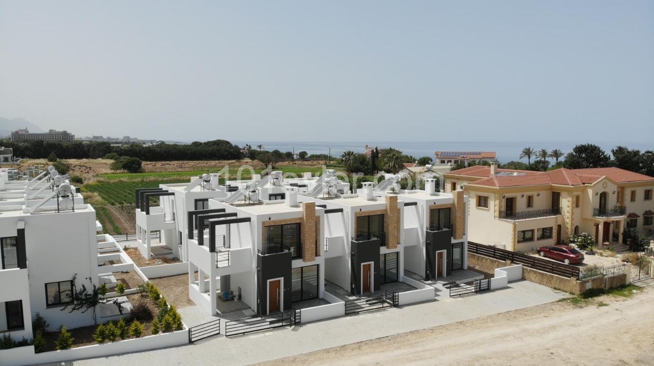 Duplex Villas for Sale in Kyrenia Ozankoy within Walking Distance of the Beach ** 