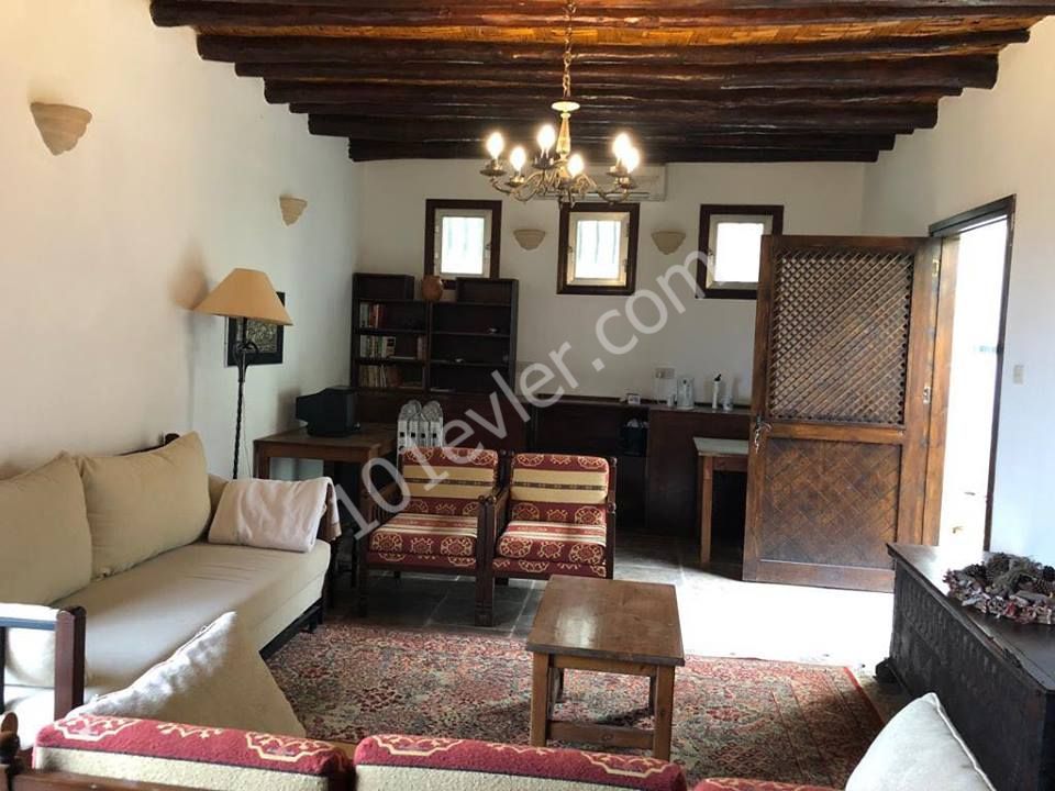 Detached House To Rent in Bellapais, Kyrenia