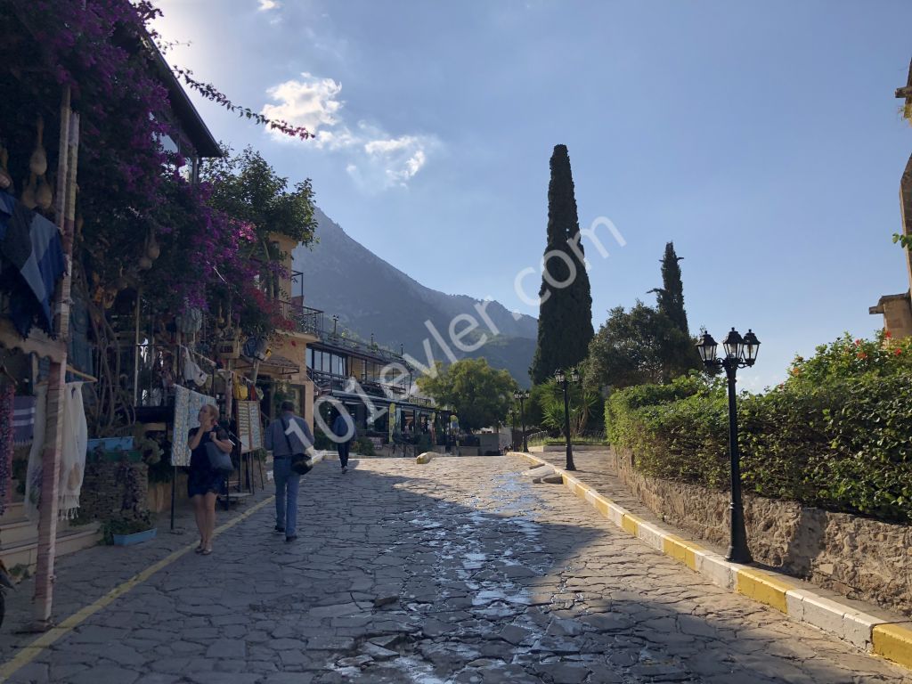 Einfamilienhaus Mieten in Bellapais, Kyrenia