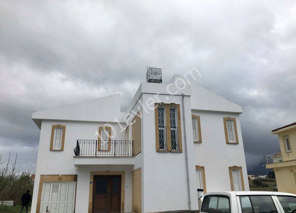 Villa To Rent in Lapta, Kyrenia