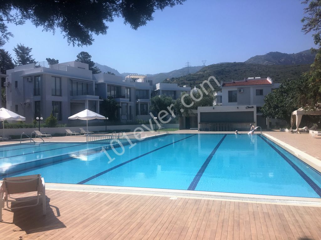 GİRNE ALSANCAK MİLOS PARK TA 5+2 SATILIK 225.000 STG VİLLA