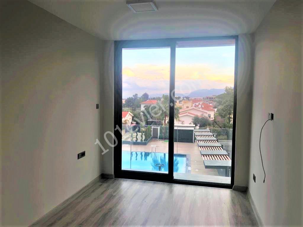 KIBRIS GİRNE MERKEZ DE 2+1 EŞYALI 3200 TL  RESIDENCE DAİRE