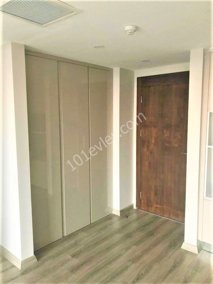 KIBRIS GİRNE MERKEZ DE 2+1 EŞYALI 3200 TL  RESIDENCE DAİRE