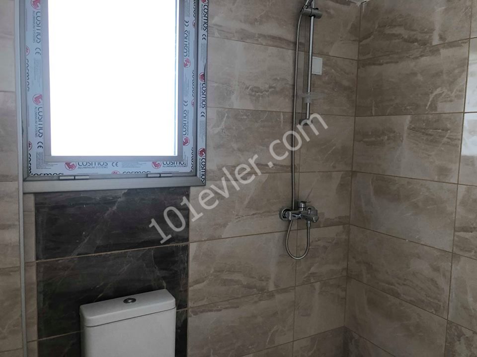 GİRNE MERKEZDE KİRALIK 20 DAİRELİ KOMPLE APARTMAN