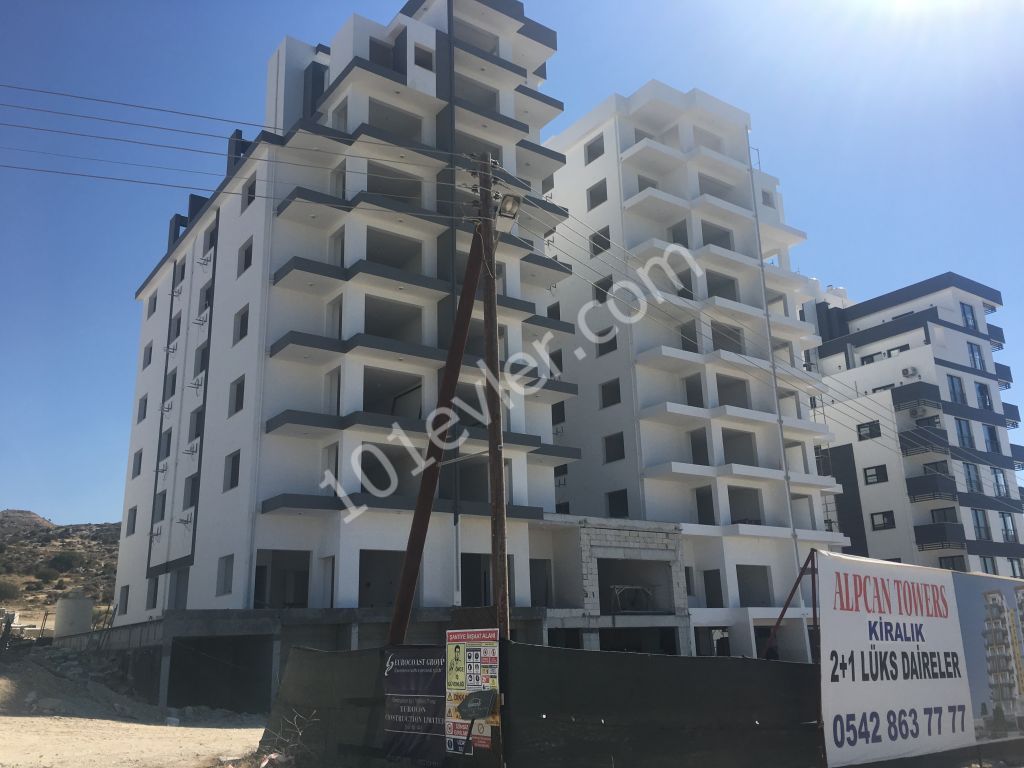 Lefke de Türk Tapulu Deniz Manzaralı Satılık Blok Apartman