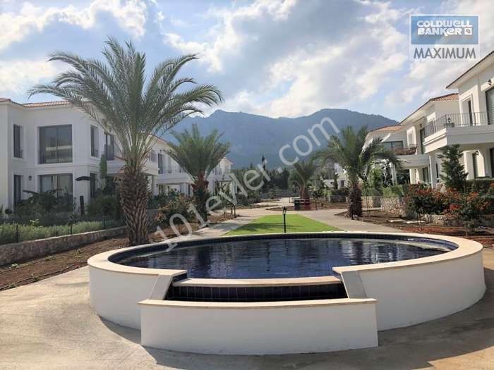 Girne Alsancak, Kıbrıs Town Houses'ta Satılık fırsat 2+1 Daire