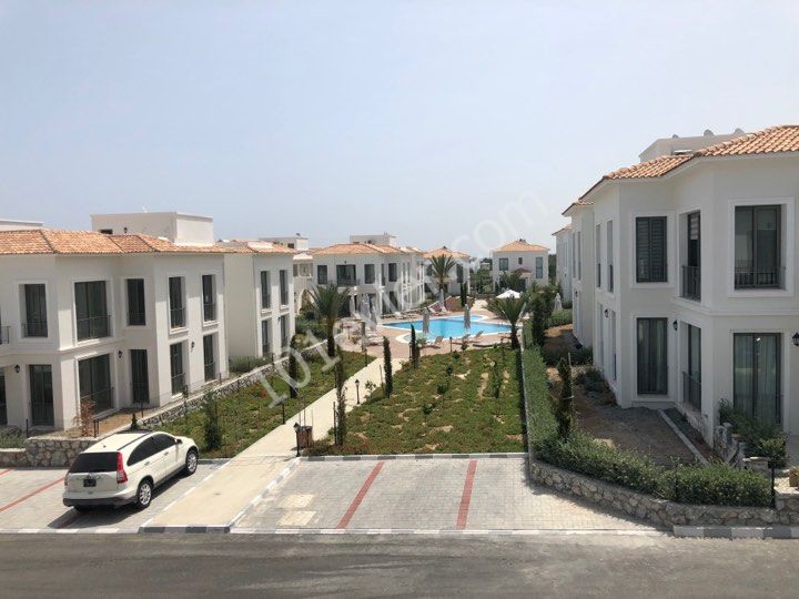  GİRNE ALSANCAK IN EN PRESTİJLİ SİTESİ  KIBRIS TOWN HOUSES DA EŞYALI -EŞYASIZ    2+1 KİRALIK DAİRELER