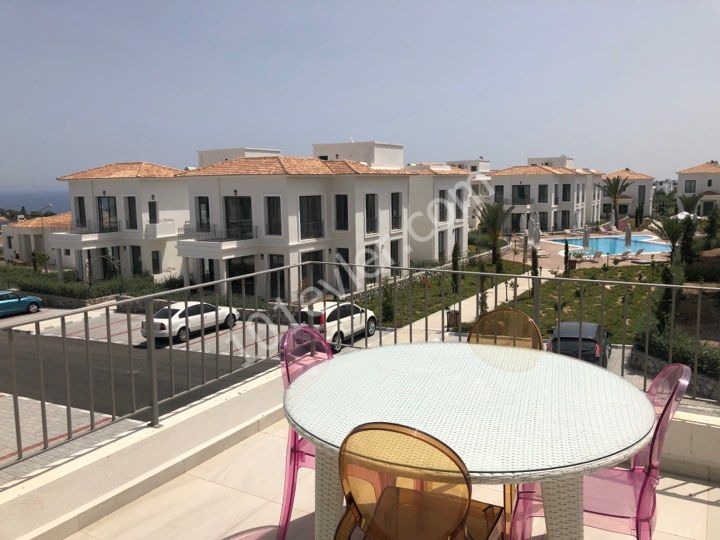  GİRNE ALSANCAK IN EN PRESTİJLİ SİTESİ  KIBRIS TOWN HOUSES DA EŞYALI -EŞYASIZ    2+1 KİRALIK DAİRELER