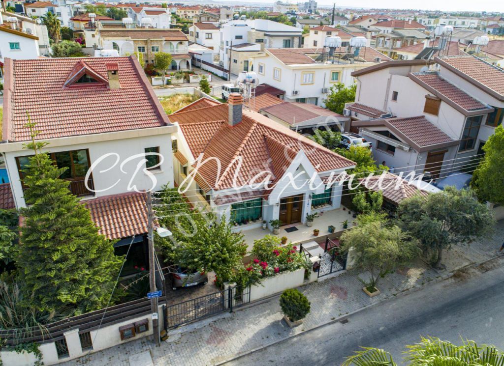 Lefkoşa Yenikentte Satılık Müstakil Villa