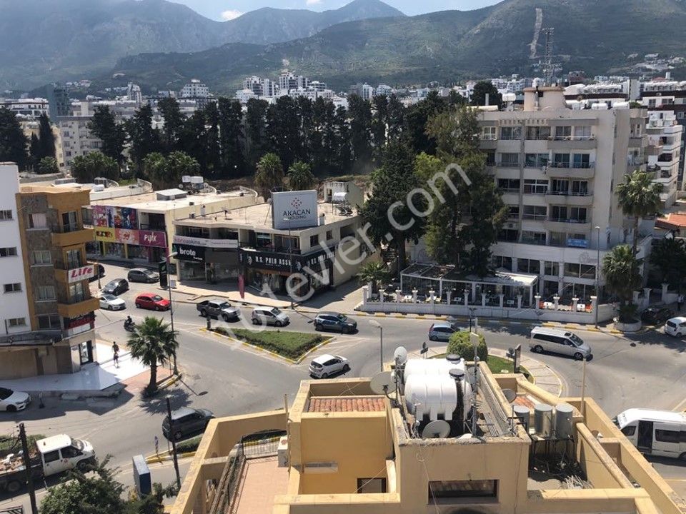 Flat To Rent in Girne Merkez, Kyrenia