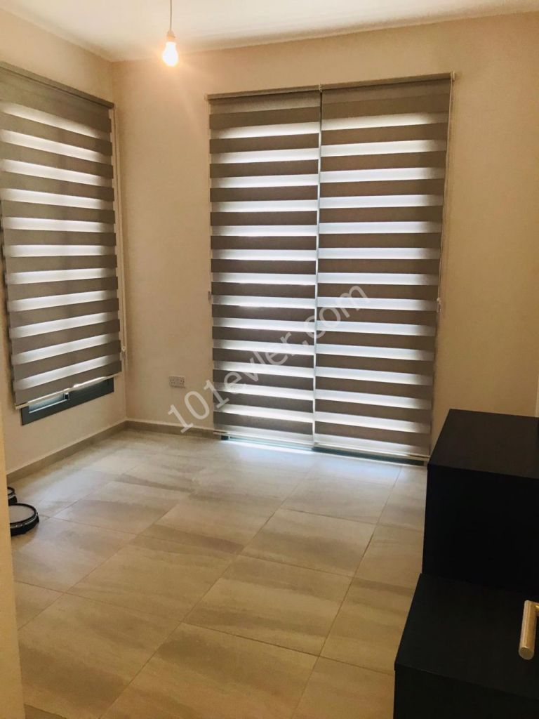 Girne Alsancak Kıbrıs Town Houses'ta 2+1 Deniz Manzaralı Fırsat Daire