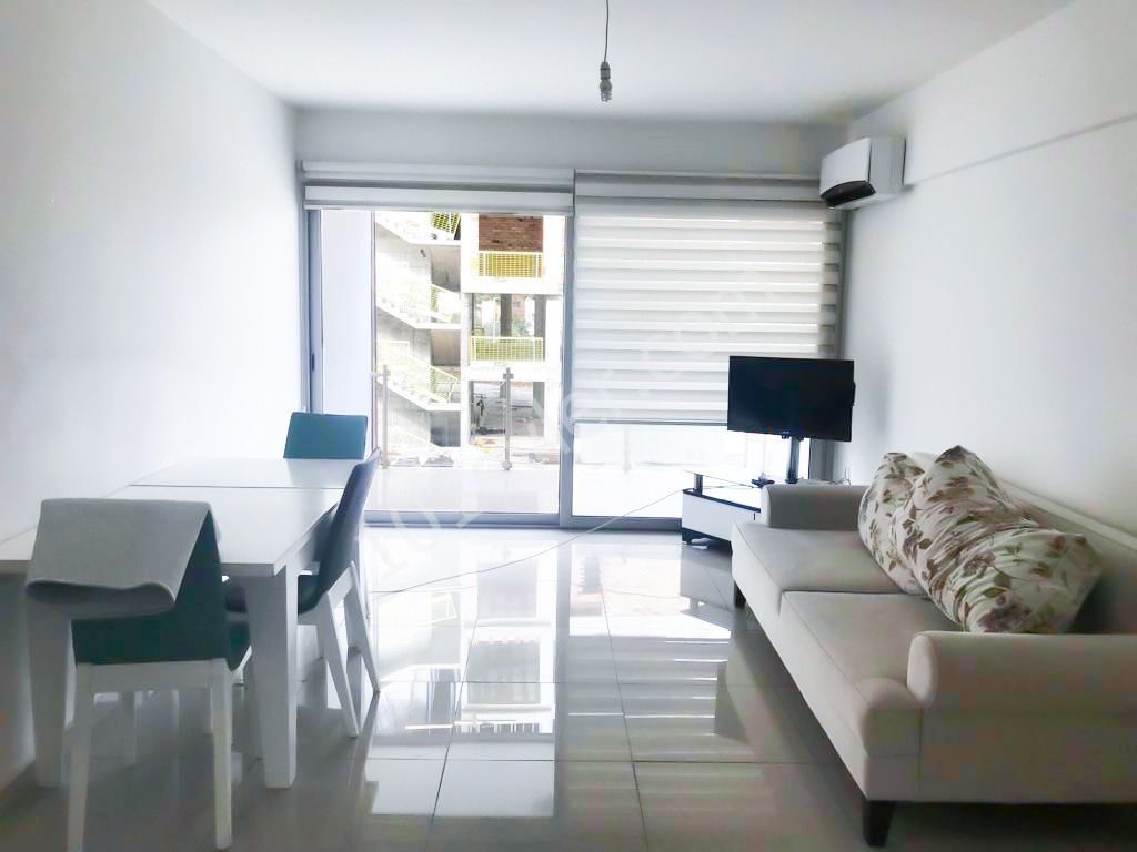 2 Bedrooms Flat For Sale in Kyrenia City Center