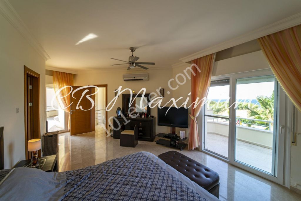 For Sale Villa in Kyrenia, Cyprus