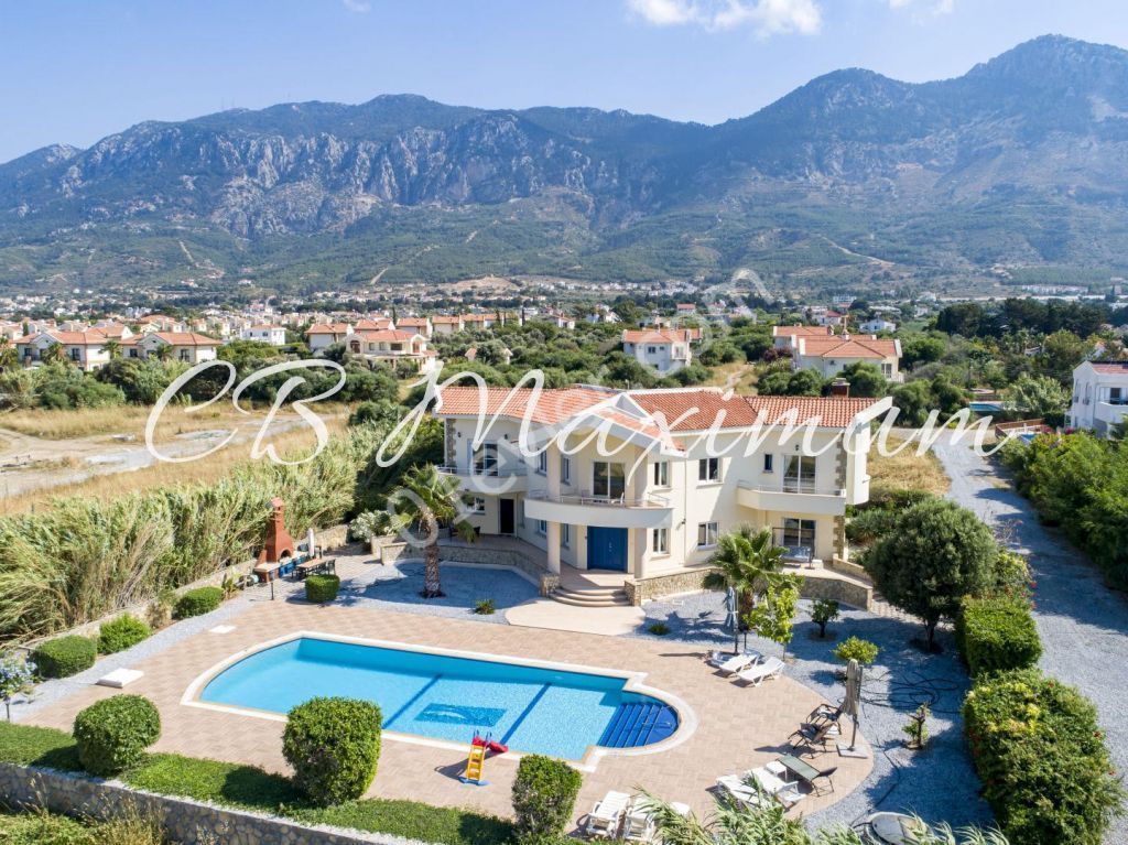 Kıbrıs Girne de Satılık Villa