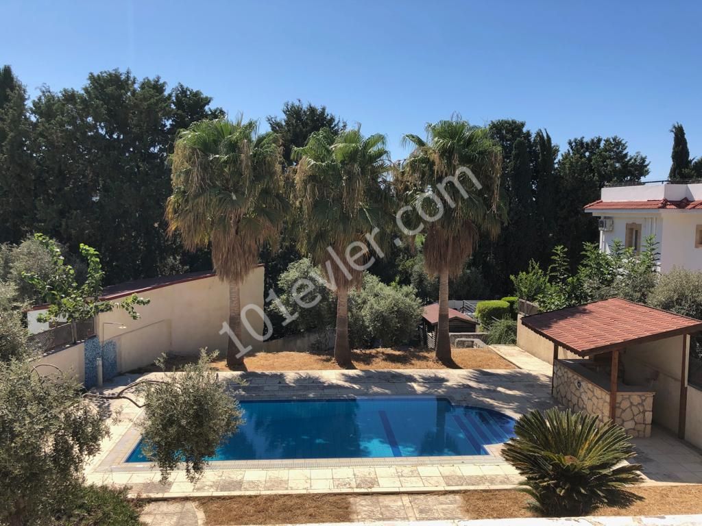 3 bedroom villa with pool for sale in kyrenia