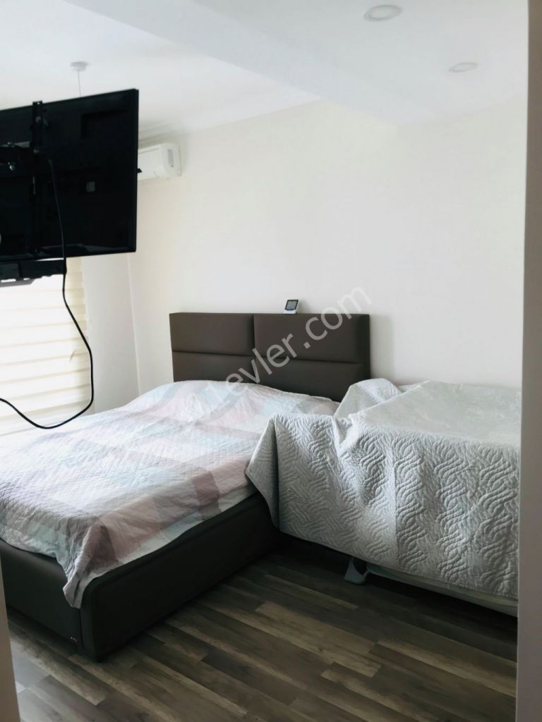 Girne merkezde satılık 3+1 Penthouse