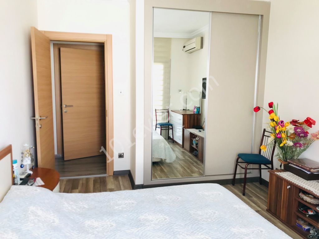 Girne merkezde satılık 3+1 Penthouse