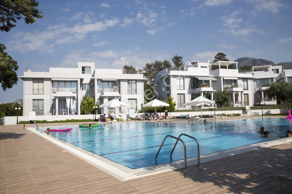 GİRNE ALSANCAK MİLOS PARK TA EŞYALI 2+1 ÜST KAT FIRSAT DAİRE