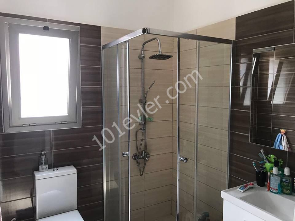 GİRNE ALSANCAK MİLOS PARK TA EŞYALI 2+1 ÜST KAT FIRSAT DAİRE