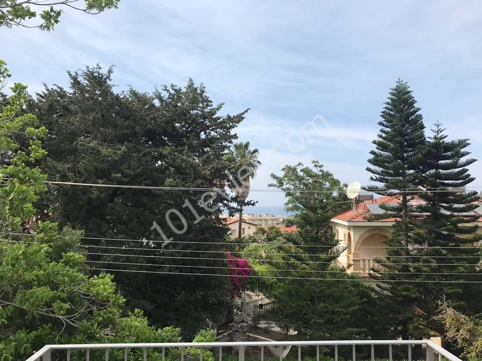 GİRNE ALSANCAK MİLOS PARK TA EŞYALI 2+1 ÜST KAT FIRSAT DAİRE